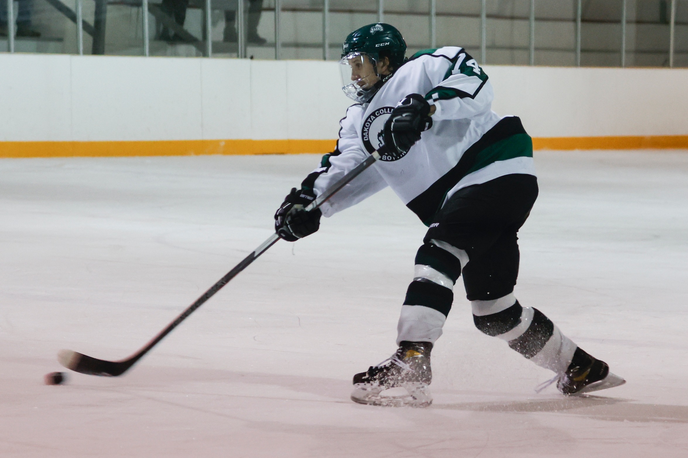 Lumberjacks skate to victory to open second half
