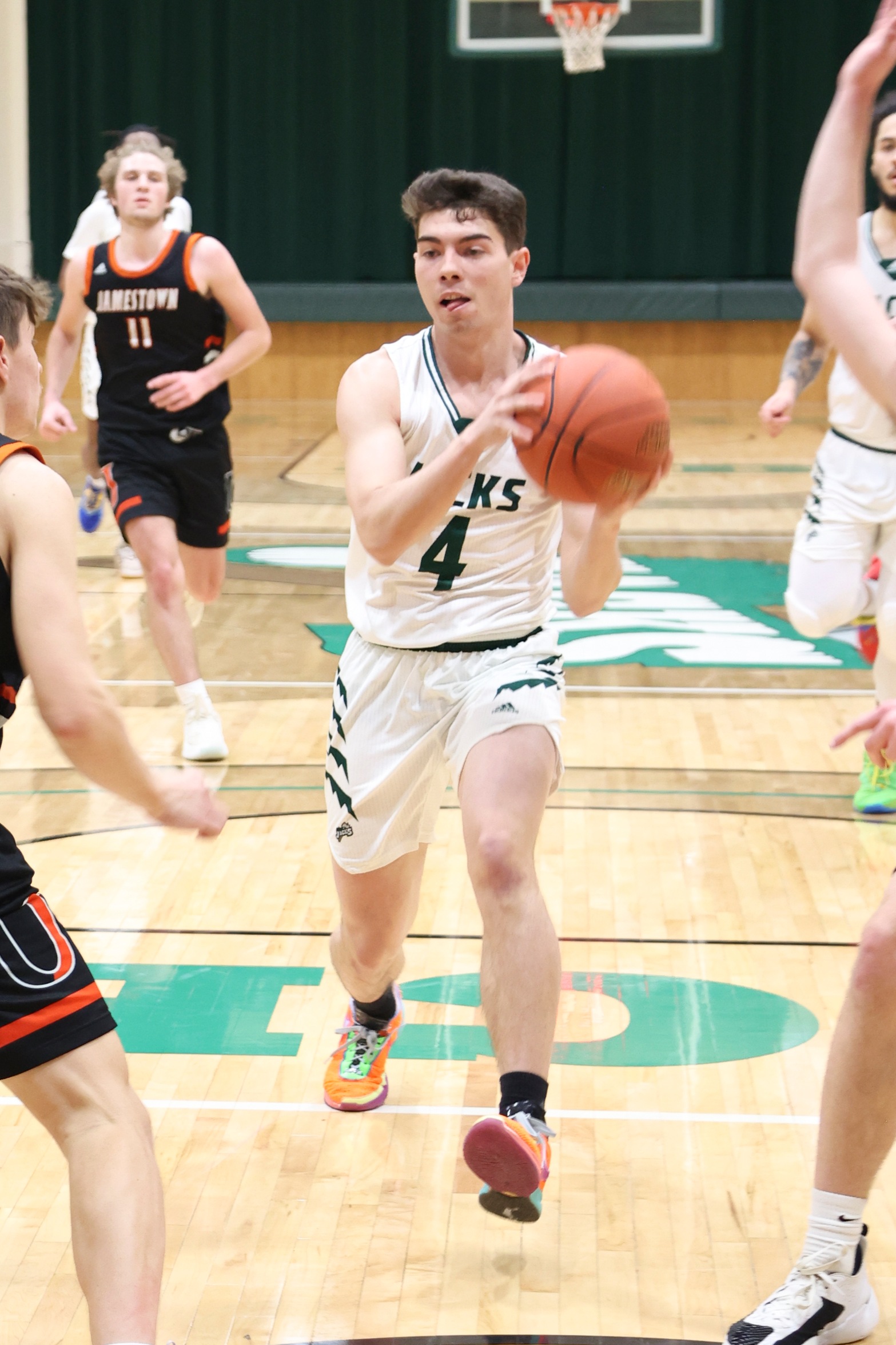 Jacks Win Defensive Battle over Royals