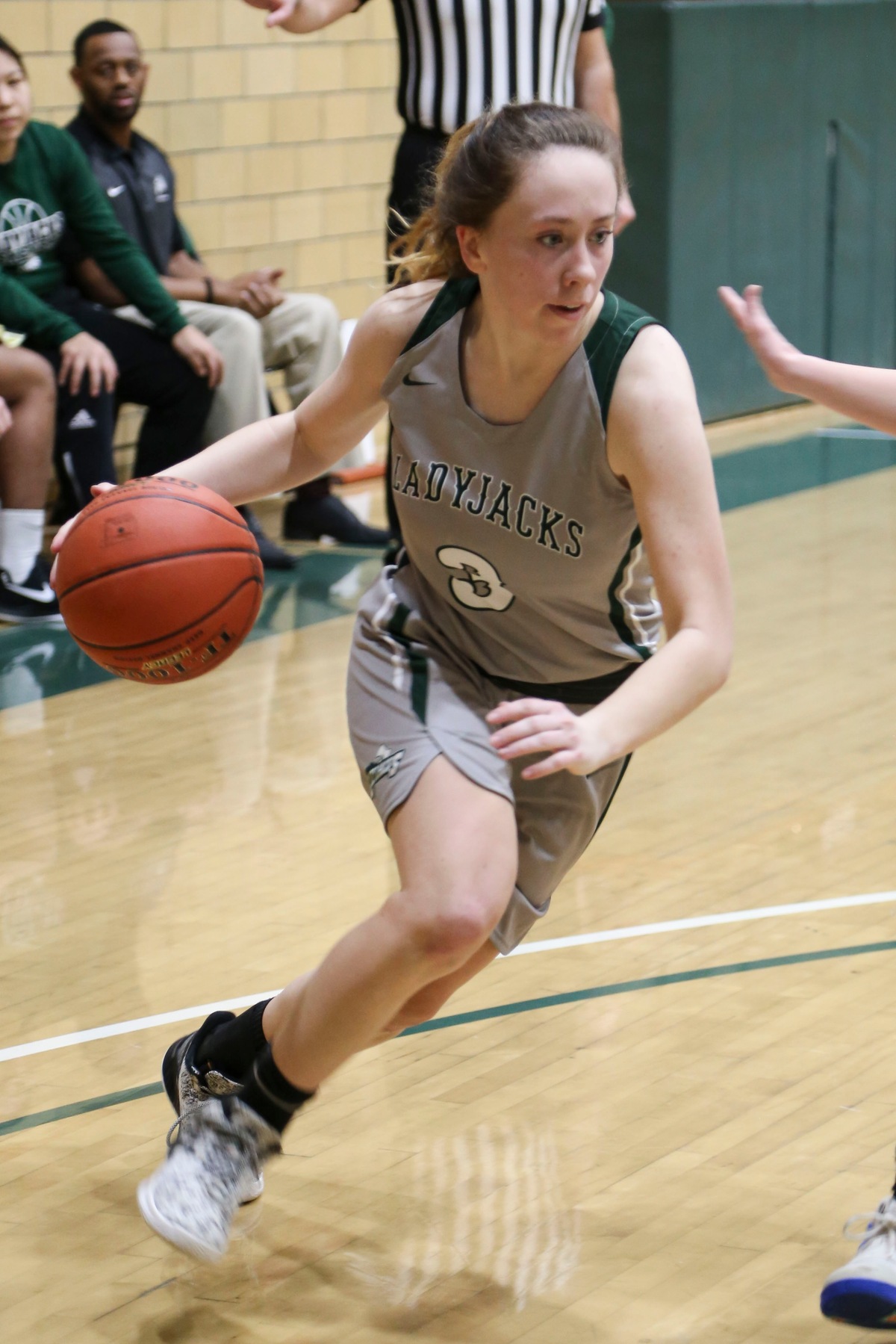Sydnie Nelson was named to the All Region WBB team.