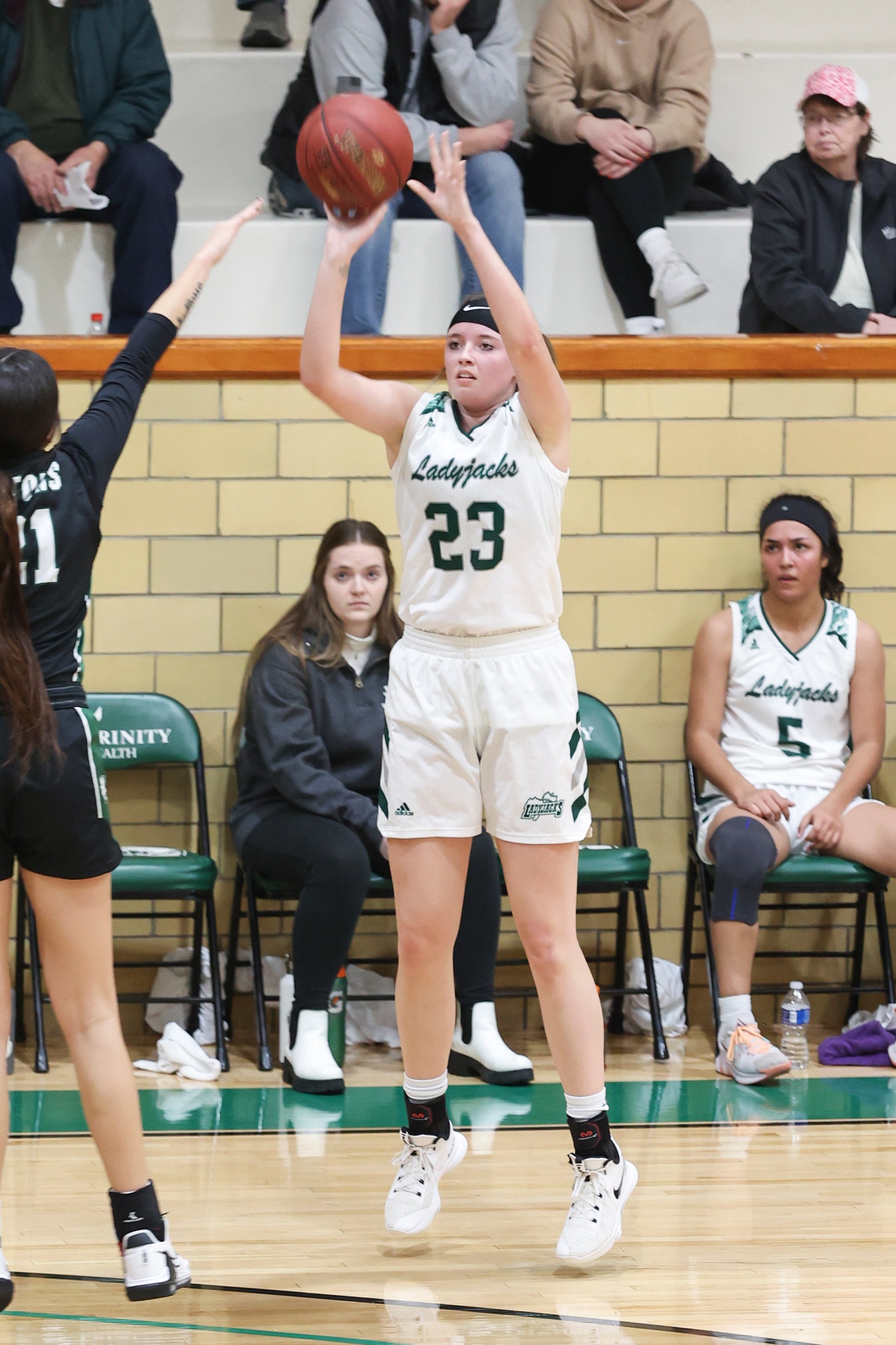 Pioneers Pull Away Late from Ladyjacks