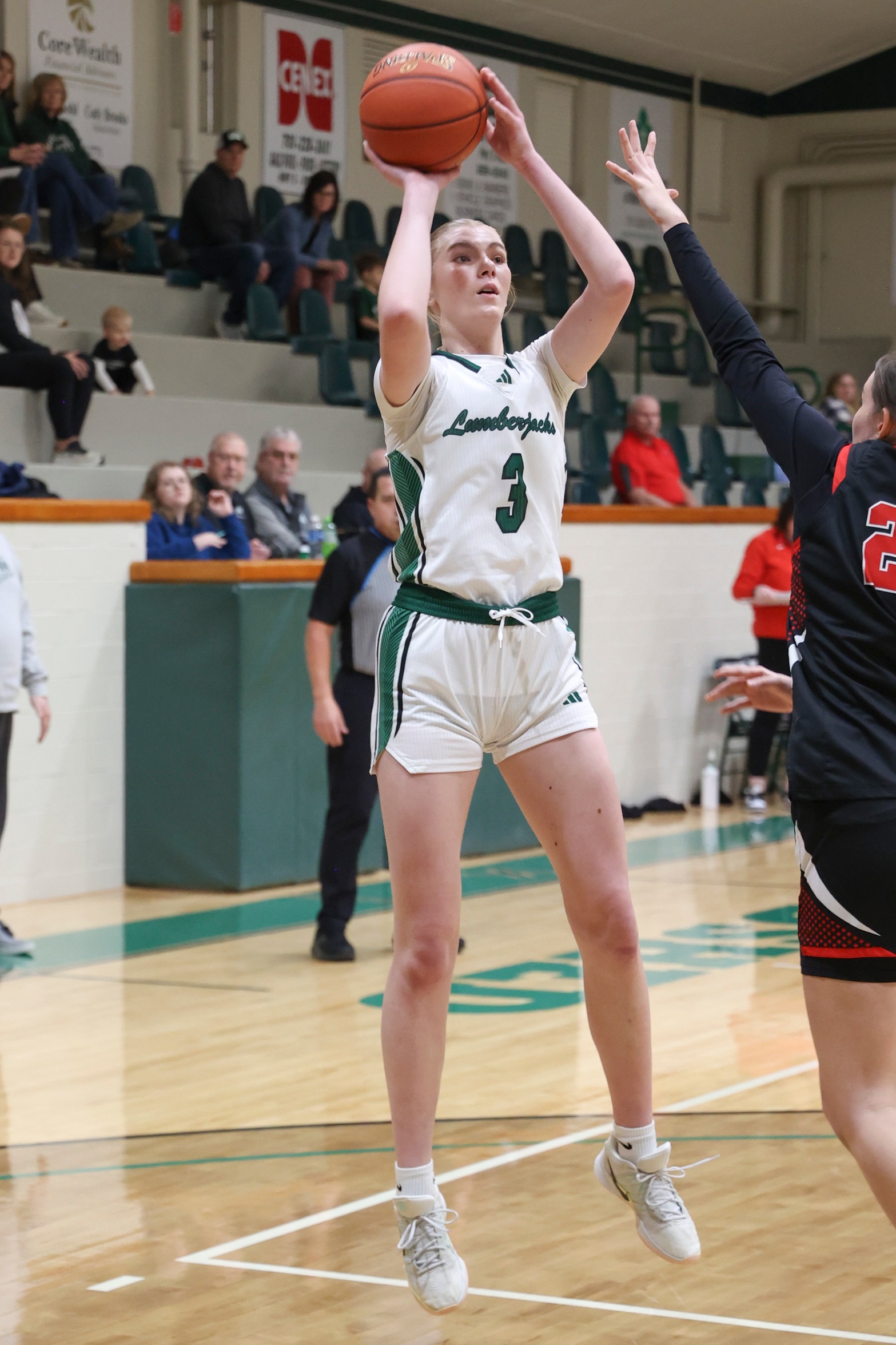 Jacks Show Offensive Spurts in Losses